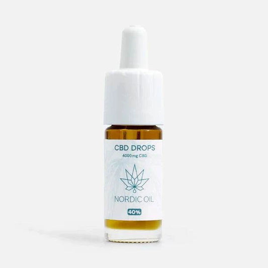 Nordic Oil CBD Öl Plus 40% 4000mg in 10ml amber dropper bottle on white background