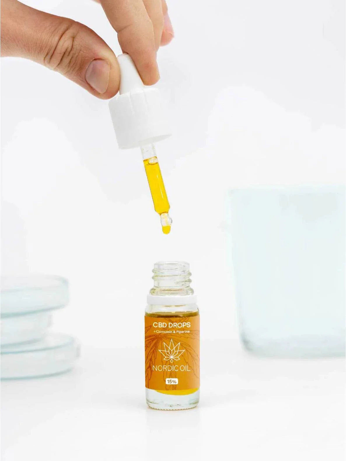 Nordic Oil CBD Öl 15% mit Kurkumin und Piperin in 10ml Flasche mit Tropfpipette, veganes Vollspektrum Hanfextrakt